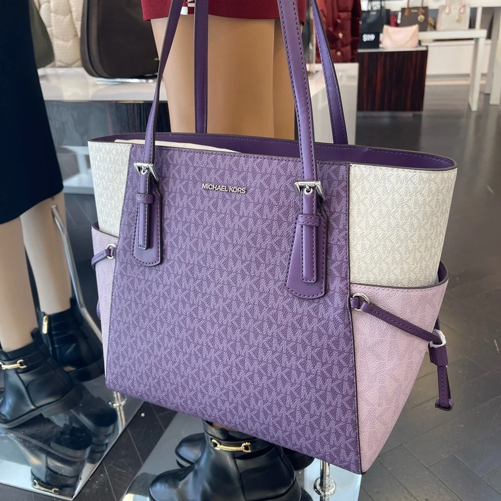MICHAEL KORS Voyager Lg Color-Block Signature Logo Shoulder Tote Bag Dark Purple